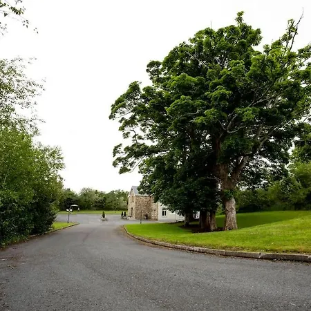 Guest house Donegal Manor