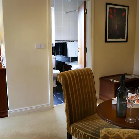 Гостевой дом Donegal Manor