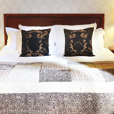 Donegal Manor Πανσιόν