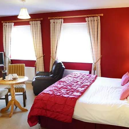 Donegal Manor Guest house 4*