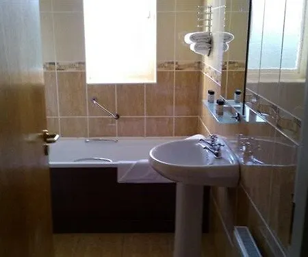 Πανσιόν Donegal Manor 4*