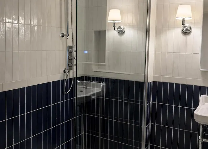 Donegal Manor Guest house