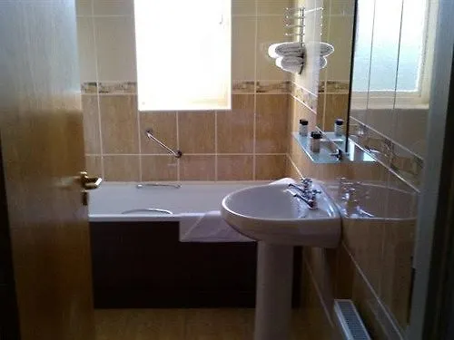 Pensión Donegal Manor 4*